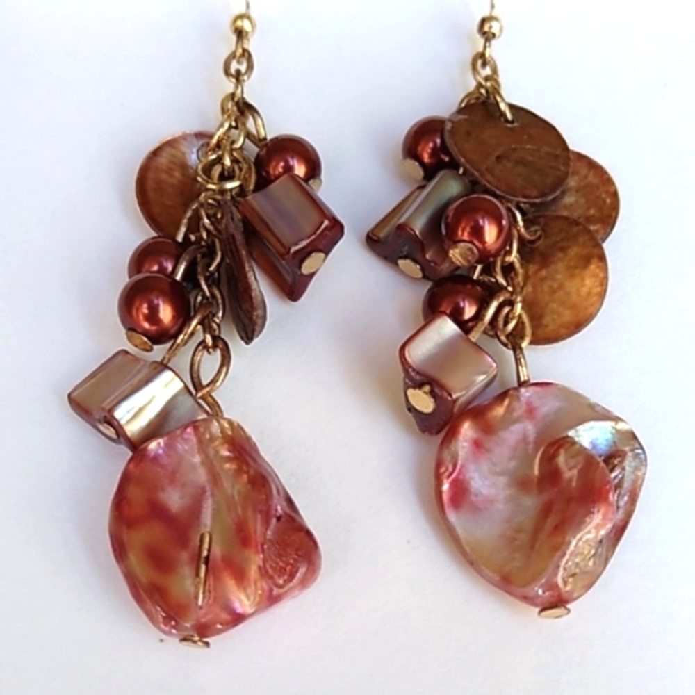 🔴2/$12🔴Macy's Shell & Bead Earrings